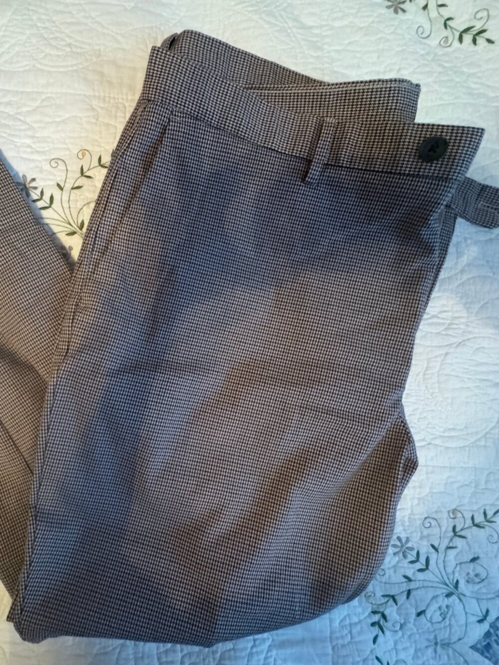Men's Banana Republic Slim-Tapered plaid pants size 42W